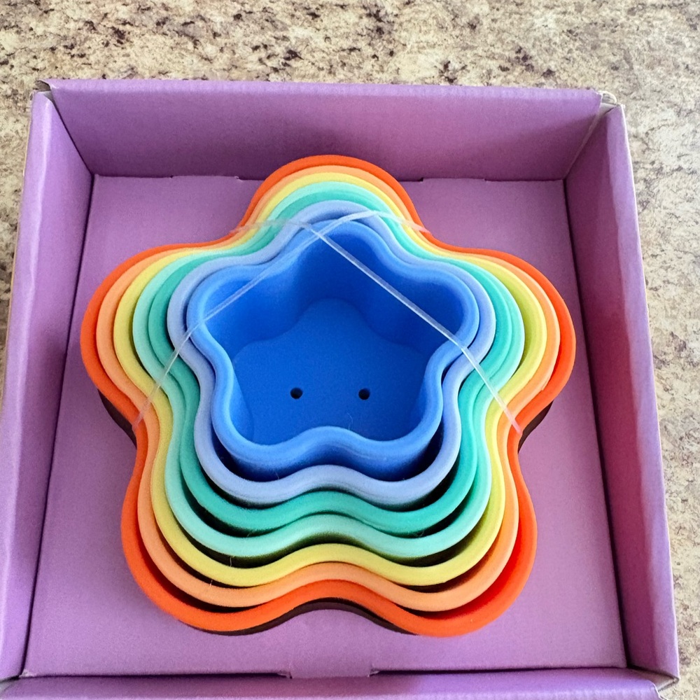 Baby toy Colorful Star-Shaped stacking cups.